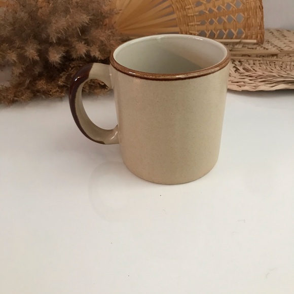 Large Vintage Floral Mug - Picture 3 of 11